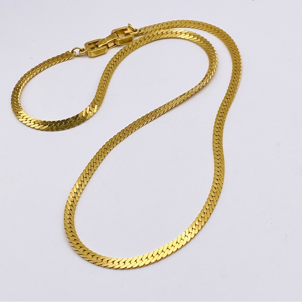 GIVENCHY Vintage Gold Plated Chain Choker Necklace